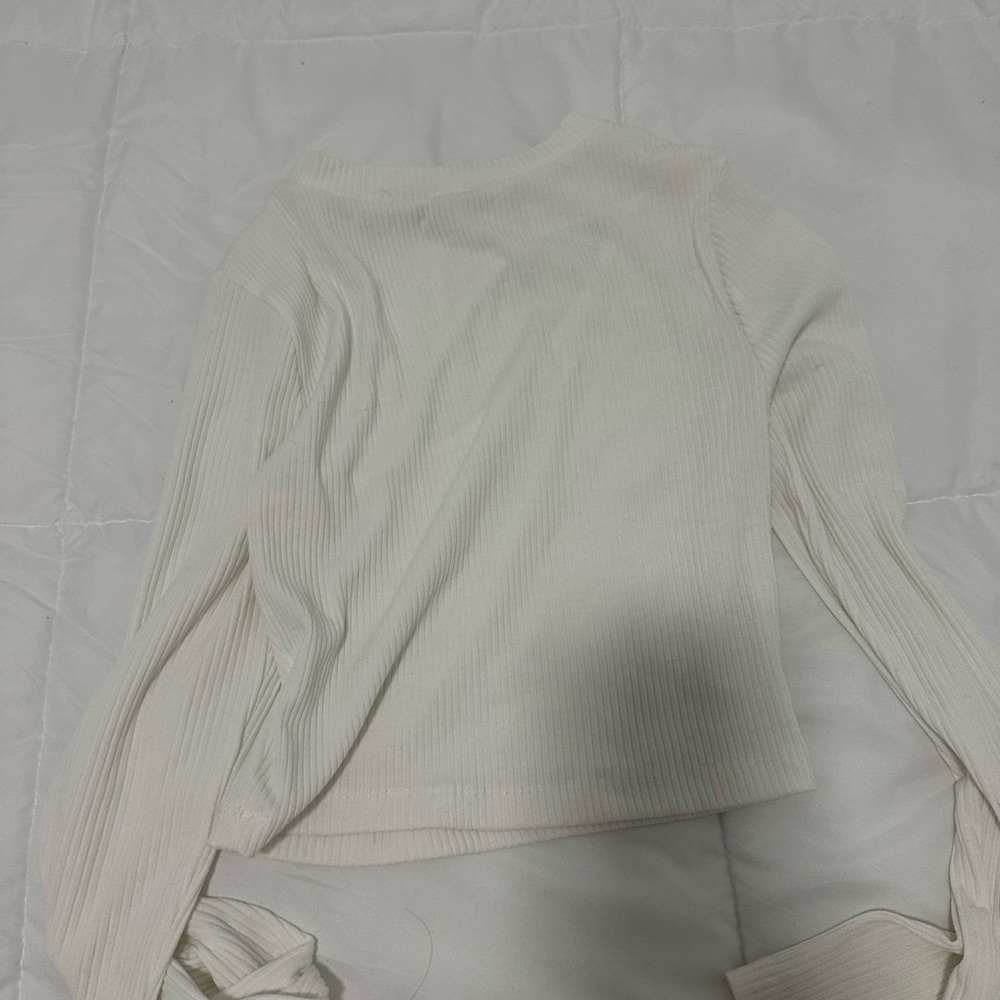 Long Sleeve Ribbed Top - Picture 4 of 4